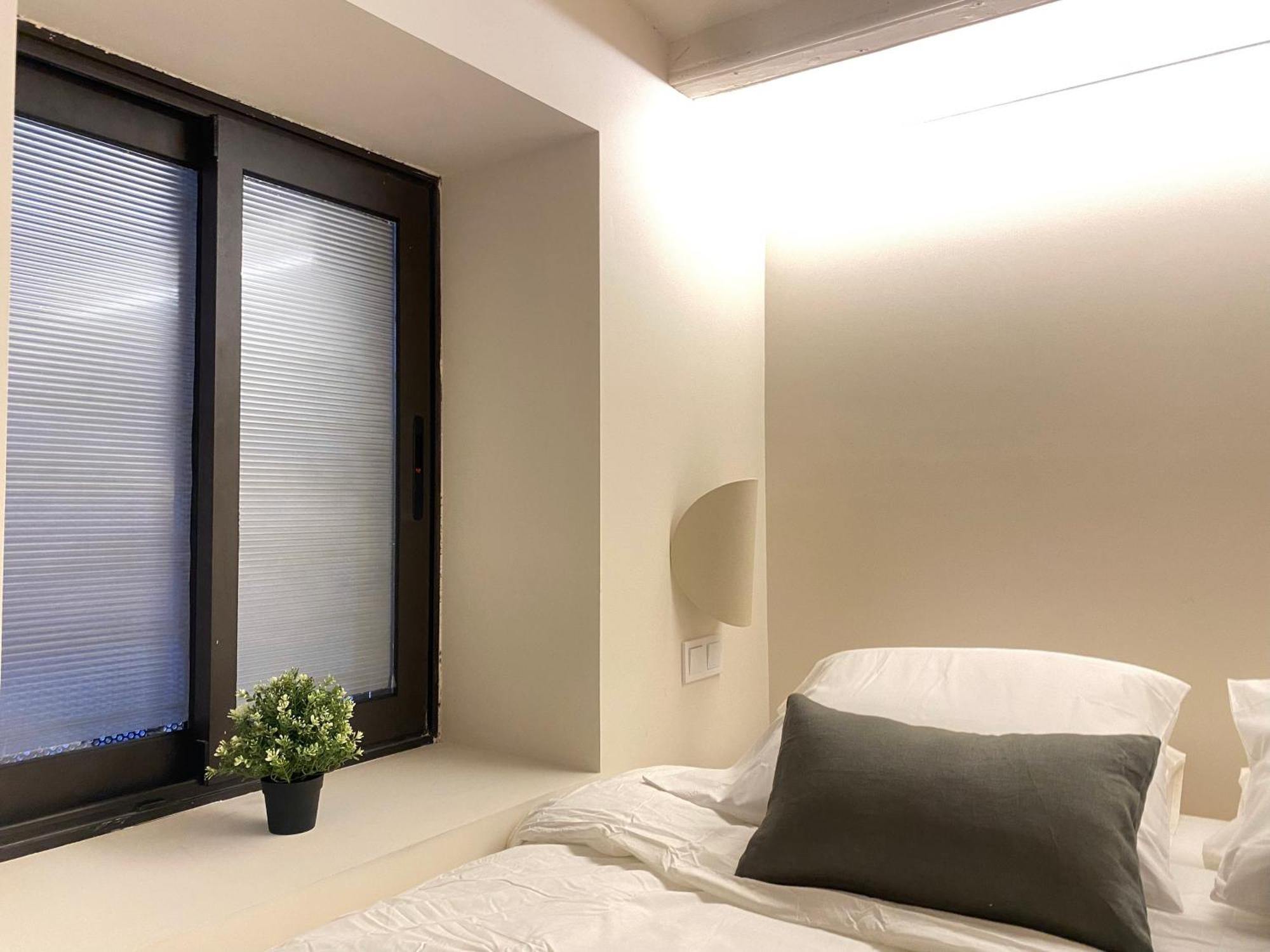 Urbandream Gothic Aartments & Studios Barcelona Bagian luar foto