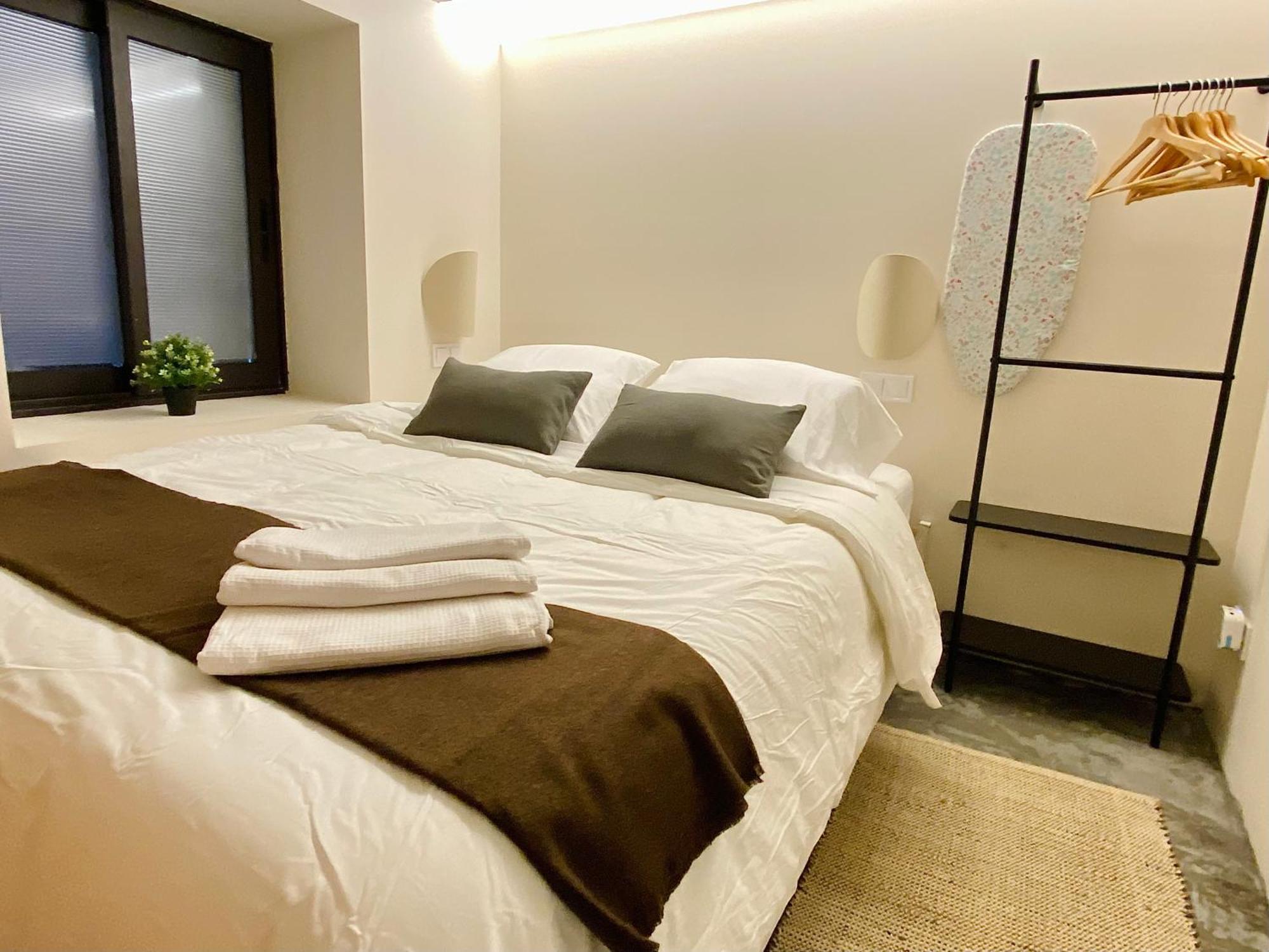 Urbandream Gothic Aartments & Studios Barcelona Bagian luar foto